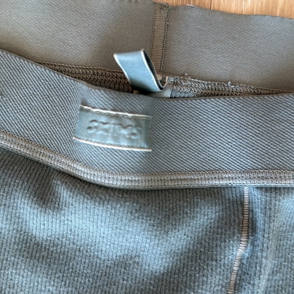 Blue Skims Ribbed Leggings - Picture 3 of 6